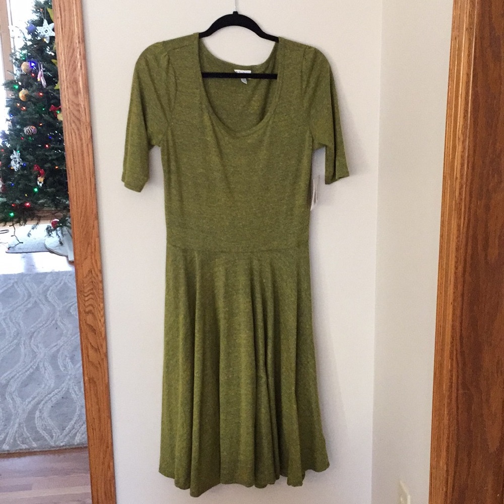LulaRoe Nicole Size L NWT